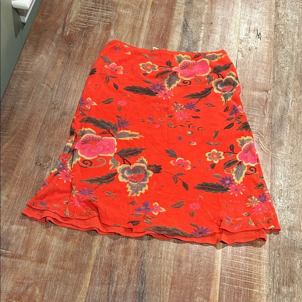 Vivienne Tam Vintage Red Floral Mesh Knee-Length Skirt - Picture 2 of 4